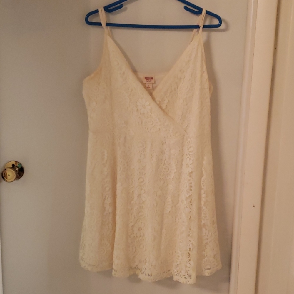 Mossimo White Knee Length Dress